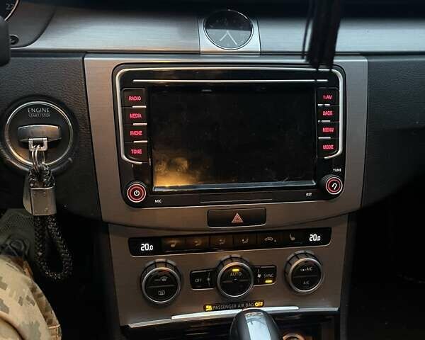 Чорний Фольксваген Пассат, об'ємом двигуна 1.97 л та пробігом 370 тис. км за 12000 $, фото 7 на Automoto.ua