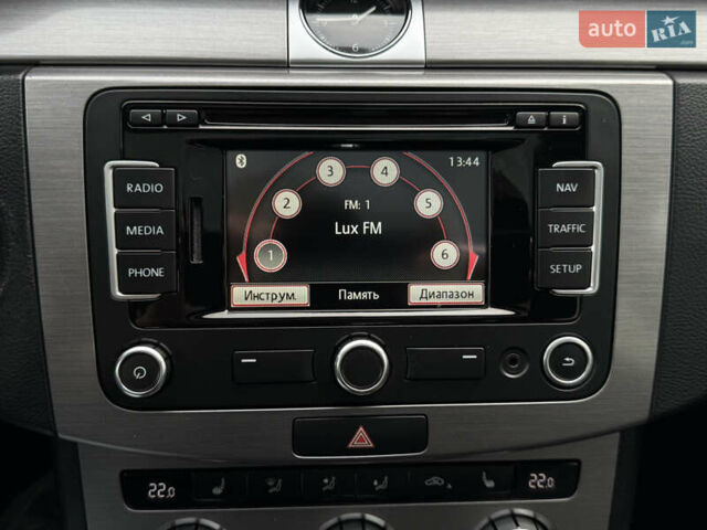 Чорний Фольксваген Пассат, об'ємом двигуна 2 л та пробігом 193 тис. км за 13500 $, фото 63 на Automoto.ua