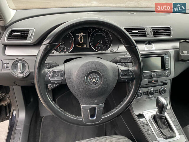 Черный Фольксваген Пассат, объемом двигателя 2 л и пробегом 232 тыс. км за 11500 $, фото 62 на Automoto.ua