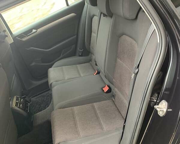 Чорний Фольксваген Пассат, об'ємом двигуна 2 л та пробігом 175 тис. км за 14950 $, фото 20 на Automoto.ua