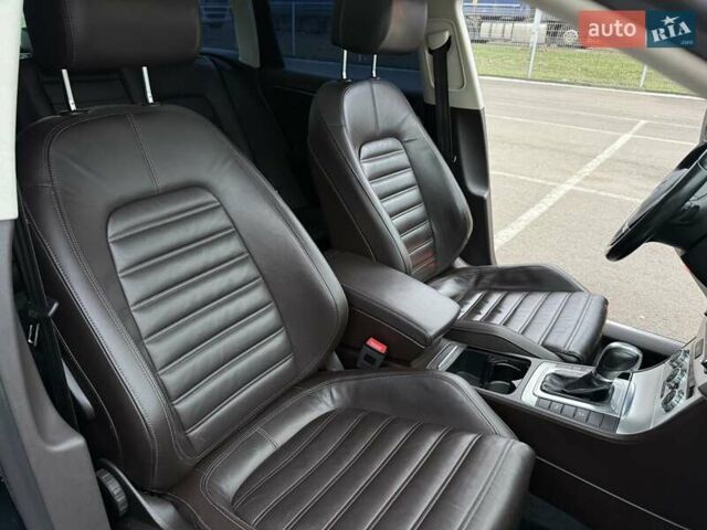 Черный Фольксваген Пассат, объемом двигателя 1.97 л и пробегом 270 тыс. км за 12400 $, фото 23 на Automoto.ua