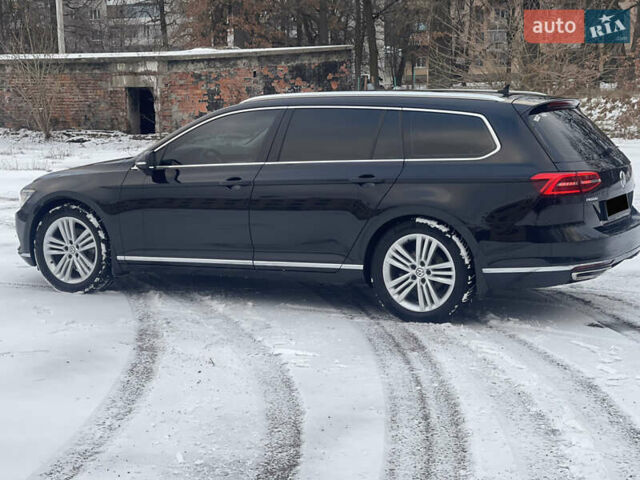 Черный Фольксваген Пассат, объемом двигателя 1.97 л и пробегом 356 тыс. км за 13700 $, фото 10 на Automoto.ua