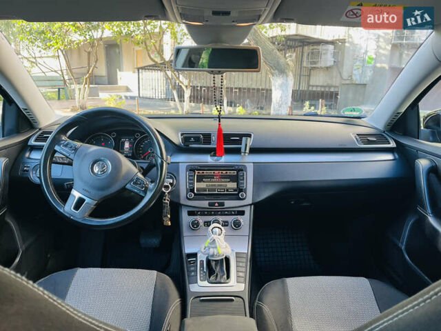 Чорний Фольксваген Пассат, об'ємом двигуна 2 л та пробігом 280 тис. км за 12700 $, фото 20 на Automoto.ua