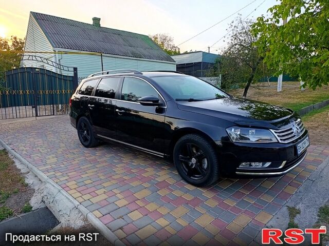 Черный Фольксваген Пассат, объемом двигателя 1.6 л и пробегом 270 тыс. км за 9700 $, фото 1 на Automoto.ua
