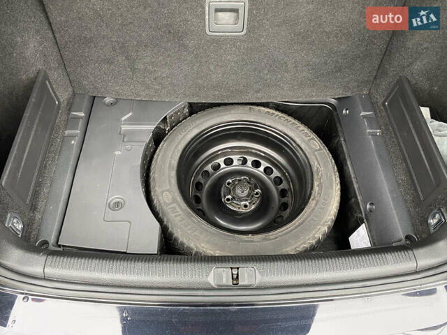 Черный Фольксваген Пассат, объемом двигателя 2 л и пробегом 232 тыс. км за 11500 $, фото 55 на Automoto.ua