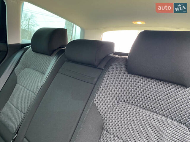 Черный Фольксваген Пассат, объемом двигателя 2 л и пробегом 232 тыс. км за 11500 $, фото 70 на Automoto.ua