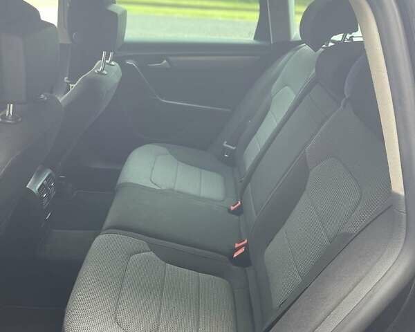 Черный Фольксваген Пассат, объемом двигателя 2 л и пробегом 280 тыс. км за 15596 $, фото 4 на Automoto.ua