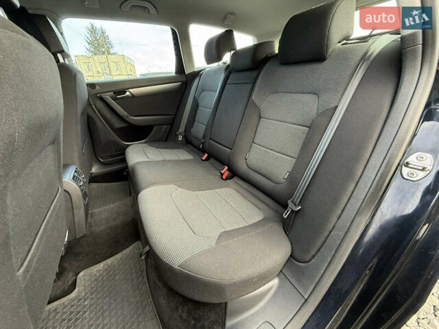 Черный Фольксваген Пассат, объемом двигателя 1.6 л и пробегом 230 тыс. км за 11500 $, фото 41 на Automoto.ua