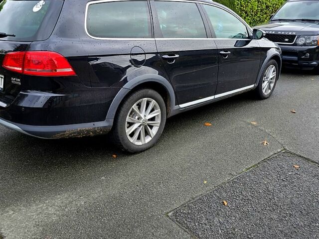 Черный Фольксваген Пассат, объемом двигателя 2 л и пробегом 200 тыс. км за 14590 $, фото 3 на Automoto.ua