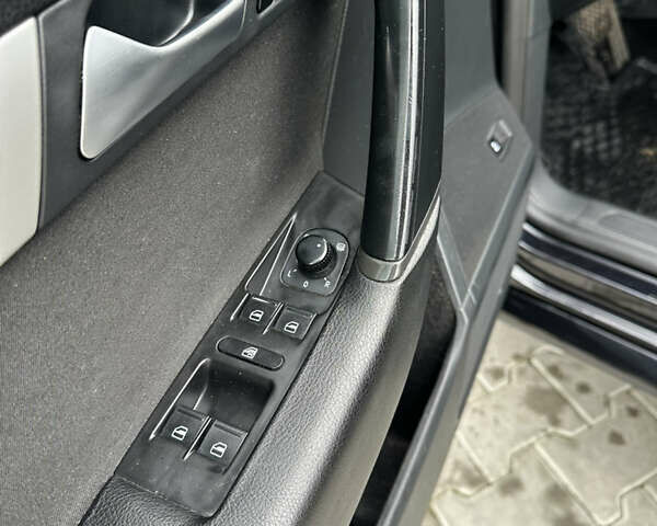 Чорний Фольксваген Пассат, об'ємом двигуна 1.97 л та пробігом 286 тис. км за 10999 $, фото 26 на Automoto.ua