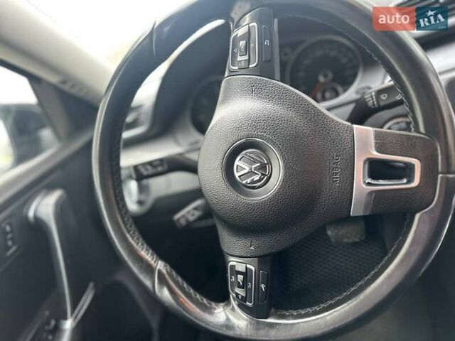 Чорний Фольксваген Пассат, об'ємом двигуна 1.97 л та пробігом 230 тис. км за 10700 $, фото 9 на Automoto.ua