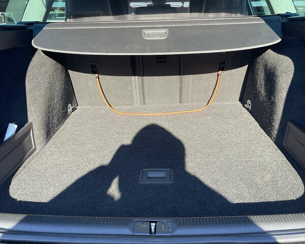 Черный Фольксваген Пассат, объемом двигателя 1.97 л и пробегом 204 тыс. км за 16000 $, фото 18 на Automoto.ua