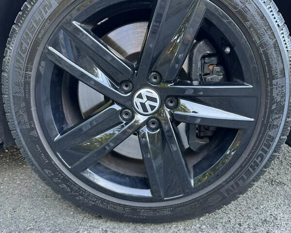 Черный Фольксваген Пассат, объемом двигателя 2 л и пробегом 315 тыс. км за 12400 $, фото 9 на Automoto.ua