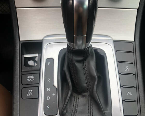 Чорний Фольксваген Пассат, об'ємом двигуна 2 л та пробігом 223 тис. км за 13990 $, фото 85 на Automoto.ua