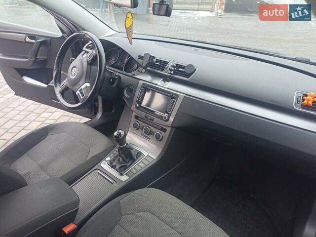 Черный Фольксваген Пассат, объемом двигателя 2 л и пробегом 236 тыс. км за 10700 $, фото 5 на Automoto.ua
