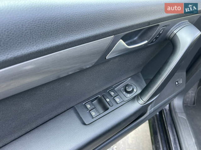 Черный Фольксваген Пассат, объемом двигателя 1.4 л и пробегом 260 тыс. км за 10900 $, фото 31 на Automoto.ua