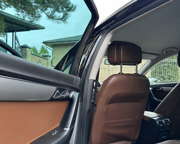 Чорний Фольксваген Пассат, об'ємом двигуна 2 л та пробігом 223 тис. км за 13990 $, фото 54 на Automoto.ua