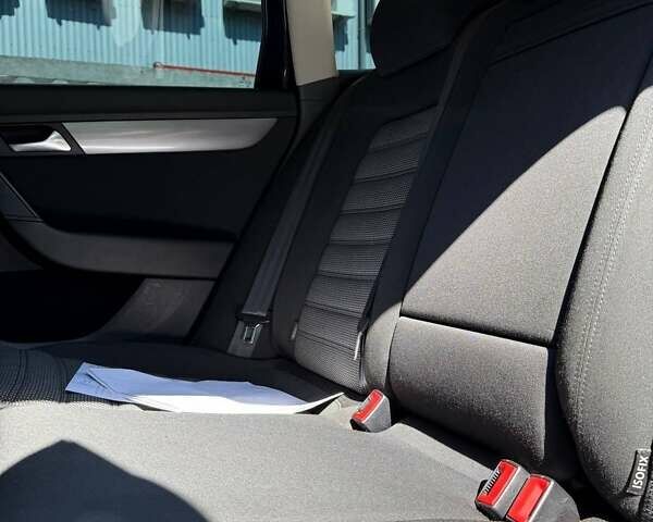 Черный Фольксваген Пассат, объемом двигателя 2 л и пробегом 329 тыс. км за 13250 $, фото 10 на Automoto.ua