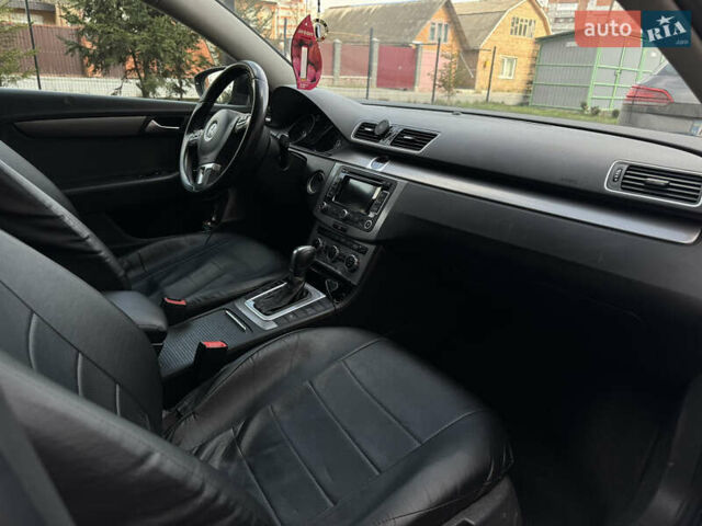 Черный Фольксваген Пассат, объемом двигателя 2 л и пробегом 340 тыс. км за 10800 $, фото 2 на Automoto.ua