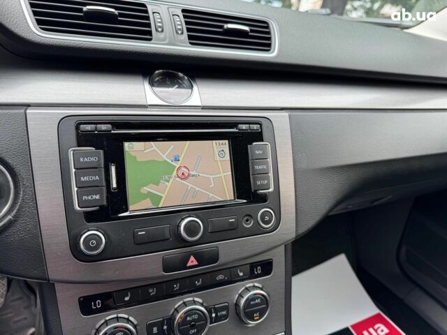 Черный Фольксваген Пассат, объемом двигателя 2 л и пробегом 226 тыс. км за 10490 $, фото 27 на Automoto.ua