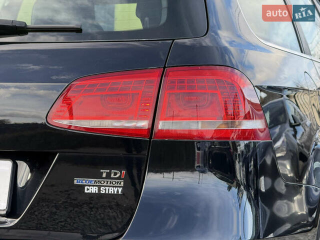 Черный Фольксваген Пассат, объемом двигателя 1.6 л и пробегом 230 тыс. км за 11500 $, фото 25 на Automoto.ua