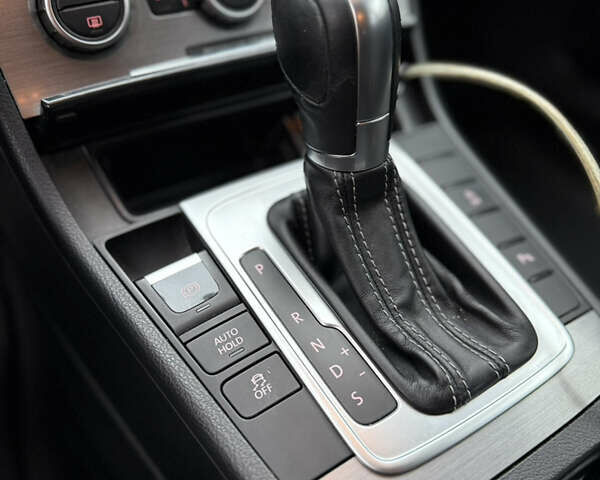 Черный Фольксваген Пассат, объемом двигателя 1.97 л и пробегом 315 тыс. км за 11300 $, фото 11 на Automoto.ua