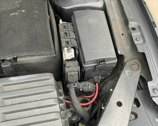 Чорний Фольксваген Пассат, об'ємом двигуна 2 л та пробігом 175 тис. км за 14950 $, фото 27 на Automoto.ua