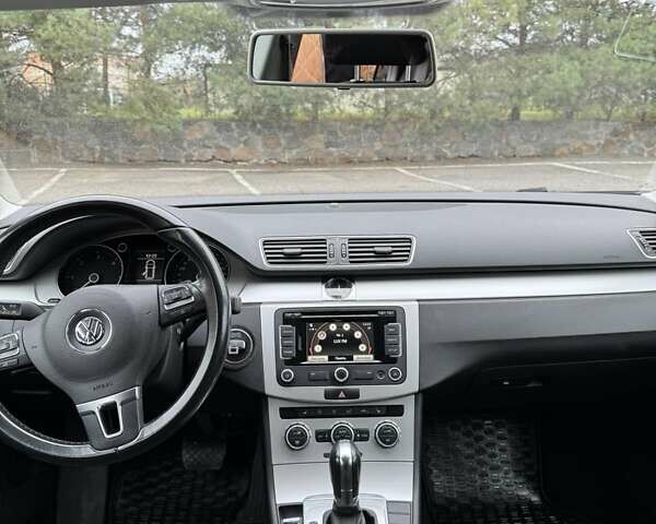 Чорний Фольксваген Пассат, об'ємом двигуна 2 л та пробігом 202 тис. км за 11800 $, фото 13 на Automoto.ua