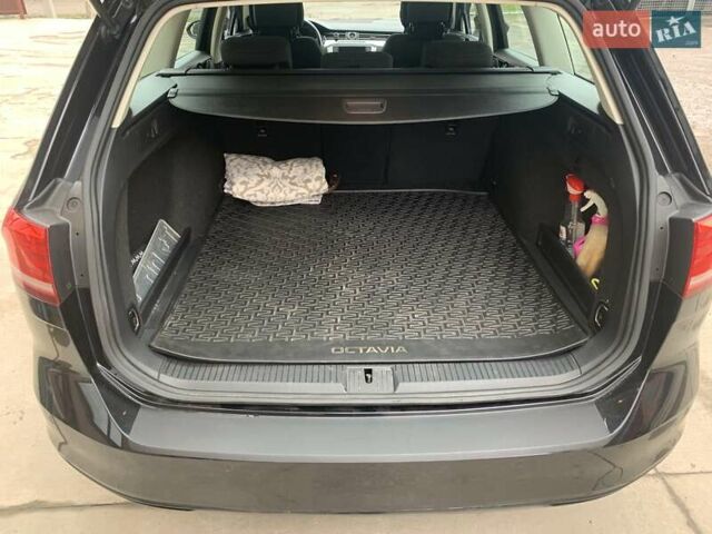 Чорний Фольксваген Пассат, об'ємом двигуна 2 л та пробігом 175 тис. км за 14950 $, фото 23 на Automoto.ua