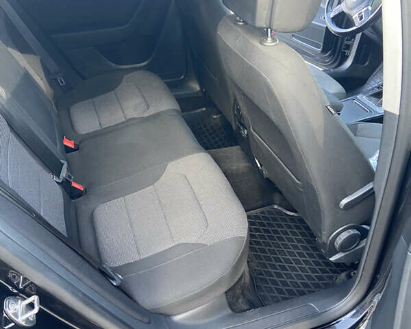 Черный Фольксваген Пассат, объемом двигателя 1.97 л и пробегом 200 тыс. км за 12499 $, фото 9 на Automoto.ua