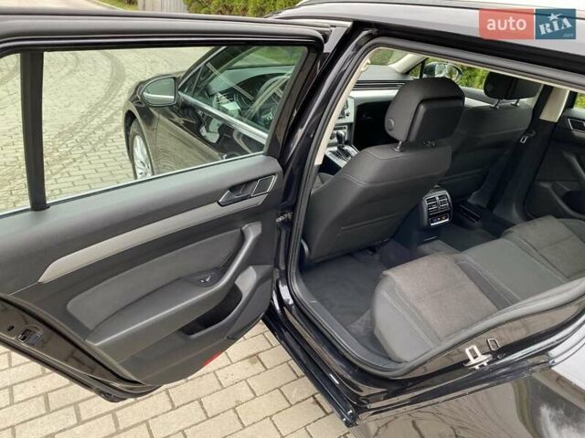 Черный Фольксваген Пассат, объемом двигателя 2 л и пробегом 270 тыс. км за 14600 $, фото 32 на Automoto.ua