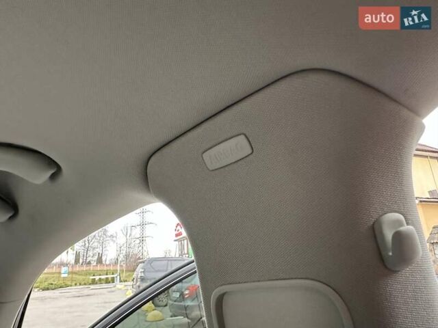 Чорний Фольксваген Пассат, об'ємом двигуна 1.97 л та пробігом 268 тис. км за 9999 $, фото 63 на Automoto.ua