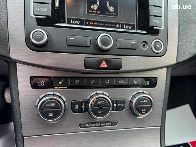 Черный Фольксваген Пассат, объемом двигателя 2 л и пробегом 226 тыс. км за 10490 $, фото 28 на Automoto.ua