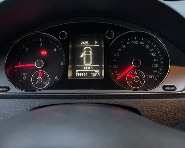 Чорний Фольксваген Пассат, об'ємом двигуна 1.97 л та пробігом 370 тис. км за 12000 $, фото 5 на Automoto.ua