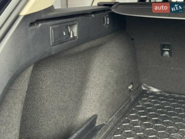 Черный Фольксваген Пассат, объемом двигателя 2 л и пробегом 292 тыс. км за 13900 $, фото 56 на Automoto.ua