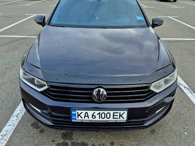 Черный Фольксваген Пассат, объемом двигателя 2 л и пробегом 267 тыс. км за 15000 $, фото 1 на Automoto.ua