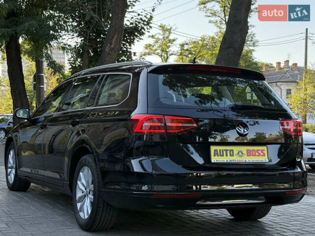 Черный Фольксваген Пассат, объемом двигателя 1.6 л и пробегом 217 тыс. км за 13999 $, фото 16 на Automoto.ua