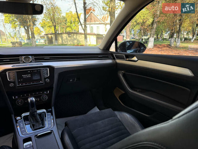 Черный Фольксваген Пассат, объемом двигателя 2 л и пробегом 261 тыс. км за 15300 $, фото 28 на Automoto.ua