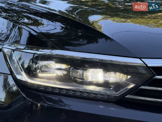 Черный Фольксваген Пассат, объемом двигателя 1.6 л и пробегом 217 тыс. км за 13999 $, фото 10 на Automoto.ua