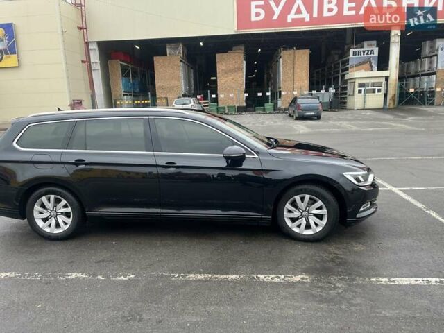 Черный Фольксваген Пассат, объемом двигателя 1.6 л и пробегом 226 тыс. км за 12800 $, фото 18 на Automoto.ua
