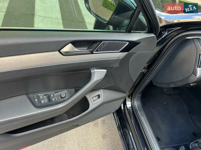 Чорний Фольксваген Пассат, об'ємом двигуна 2 л та пробігом 313 тис. км за 14600 $, фото 20 на Automoto.ua