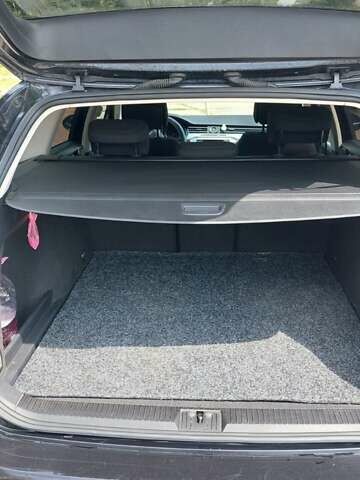 Черный Фольксваген Пассат, объемом двигателя 1.97 л и пробегом 348 тыс. км за 12700 $, фото 9 на Automoto.ua