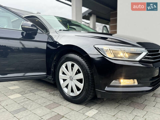 Черный Фольксваген Пассат, объемом двигателя 1.6 л и пробегом 256 тыс. км за 11900 $, фото 45 на Automoto.ua