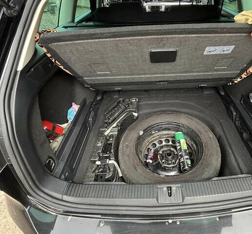 Черный Фольксваген Пассат, объемом двигателя 1.97 л и пробегом 228 тыс. км за 15700 $, фото 14 на Automoto.ua