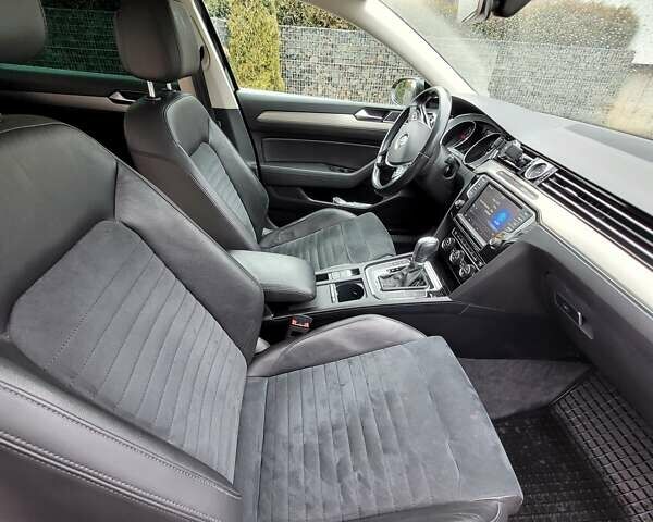 Черный Фольксваген Пассат, объемом двигателя 2 л и пробегом 240 тыс. км за 19950 $, фото 21 на Automoto.ua