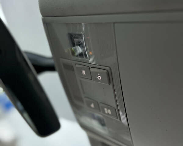 Черный Фольксваген Пассат, объемом двигателя 1.6 л и пробегом 325 тыс. км за 12600 $, фото 44 на Automoto.ua