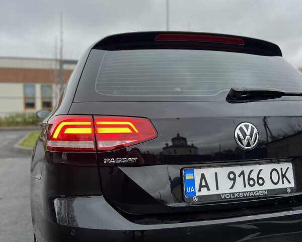 Черный Фольксваген Пассат, объемом двигателя 1.6 л и пробегом 325 тыс. км за 12600 $, фото 23 на Automoto.ua