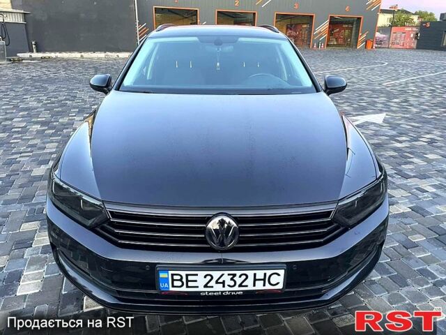 Черный Фольксваген Пассат, объемом двигателя 2 л и пробегом 245 тыс. км за 13500 $, фото 7 на Automoto.ua