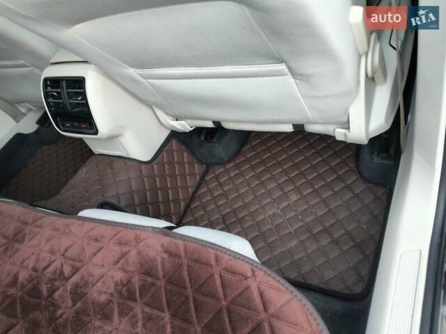 Черный Фольксваген Пассат, объемом двигателя 1.97 л и пробегом 364 тыс. км за 13300 $, фото 26 на Automoto.ua