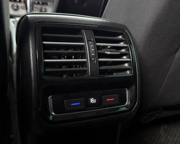 Черный Фольксваген Пассат, объемом двигателя 1.97 л и пробегом 295 тыс. км за 14000 $, фото 24 на Automoto.ua